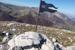 In cima al Monte Godi