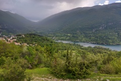 Veduta magnifica sul lago e Civitella Alfadena