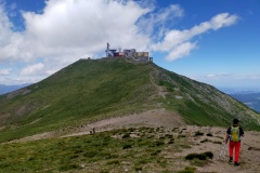 Uno sguardo alla cima del Cimone