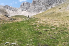 Salita verso il lago