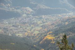 Piccoli borghi storici sulla valle