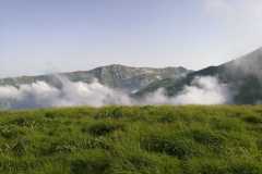 Nubi sparse verso Castel Manardo