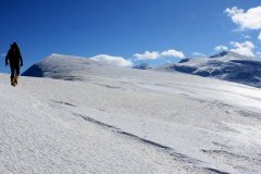 Cresta ghiacciata fino alla vetta