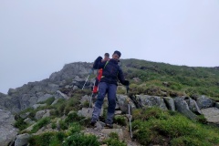 Scendendo dalla cresta SE del Cusna