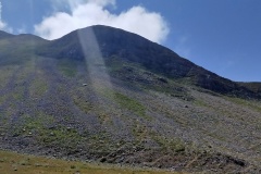 La cima tra le nubi