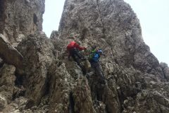 Alessio e Daniele tra le rocce della ferrata Santner