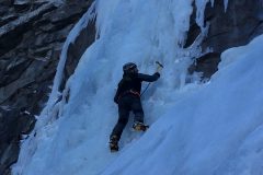 Daniele sul corpo centrale della cascata