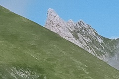 Il Dente del Lupo in lontananza